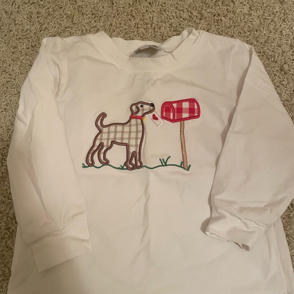 Children's White Long Sleeve Shirt with Dog and Mailbox Design